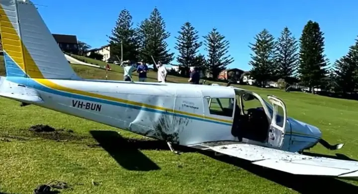 시드니 골프장서 경비행기 추락…탑승자 2명 부상