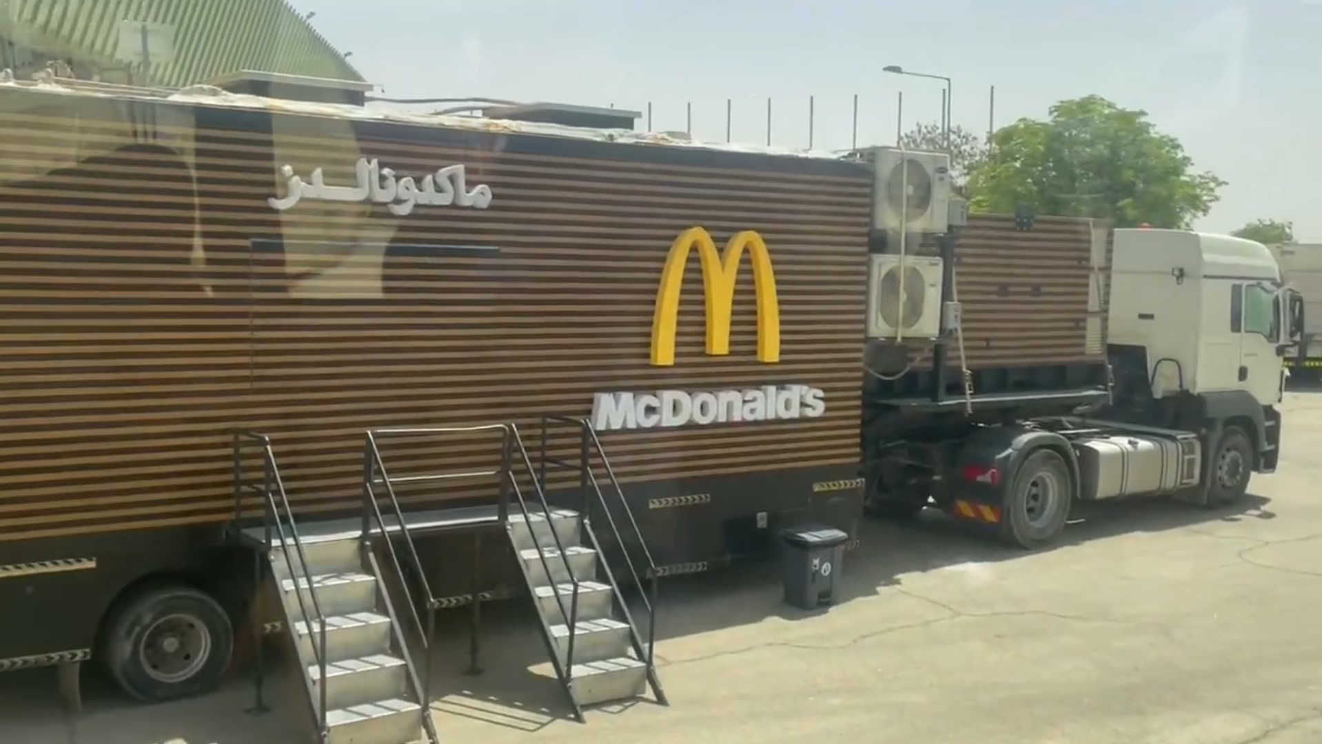 사우디, 트럼프 환대에 ‘맥도날드 카드’ 꺼냈다